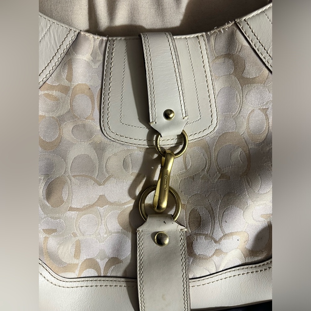 Coach bag with white leather trim preloved excellent condition